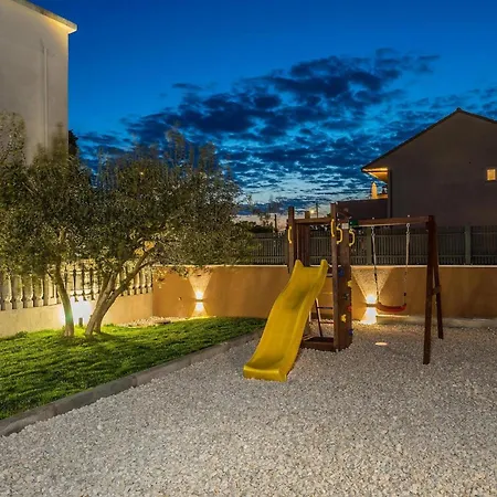 Holiday home Skyfall Bibinje