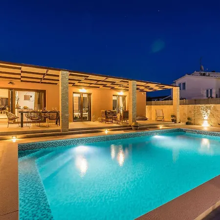 Holiday home Skyfall