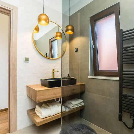 Holiday home Skyfall *