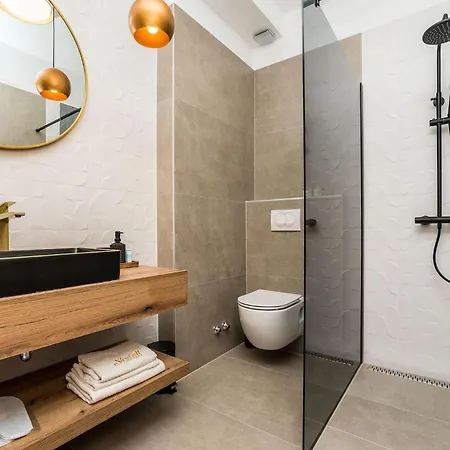 Skyfall Holiday home Bibinje