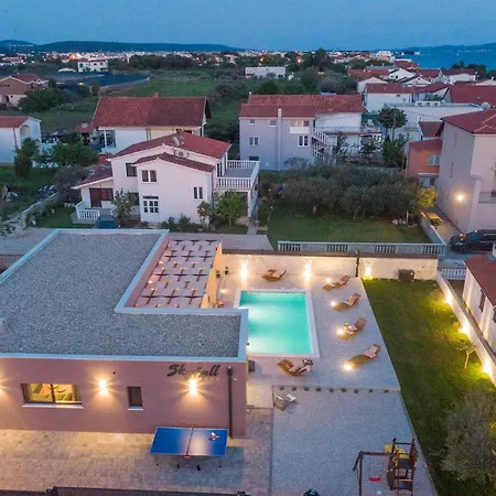 Vakantiehuis Skyfall Bibinje