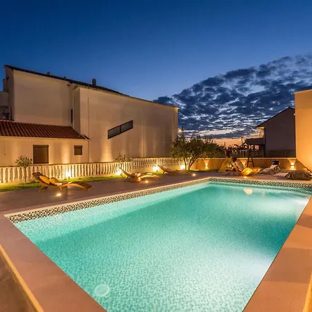 Holiday home Skyfall