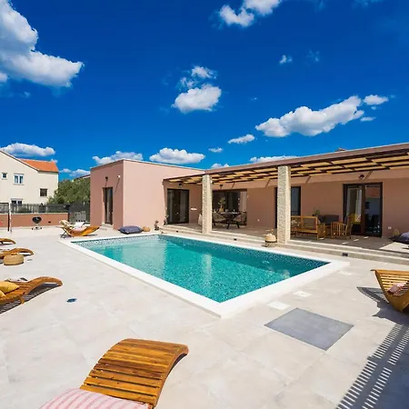 Holiday home Skyfall Bibinje