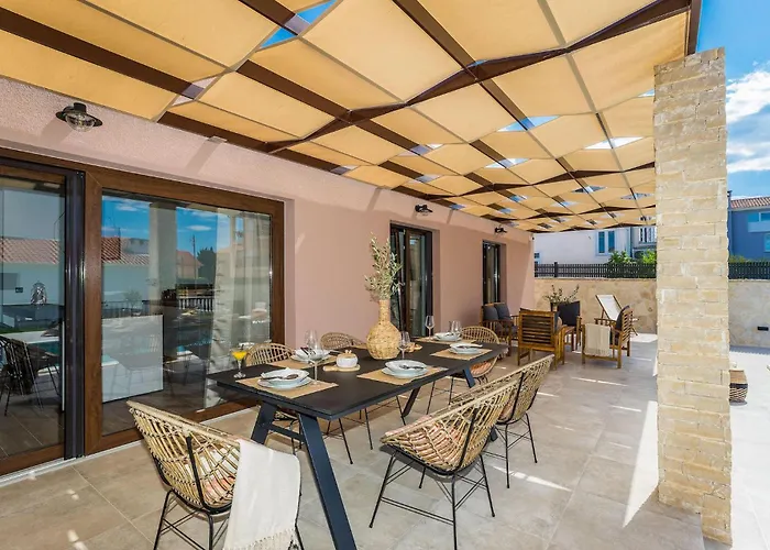 Сasa de vacaciones Skyfall Bibinje