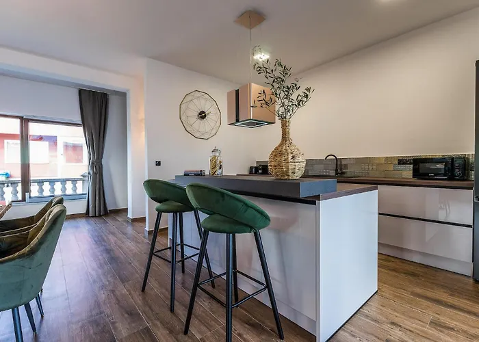 Skyfall Сasa de vacaciones Bibinje